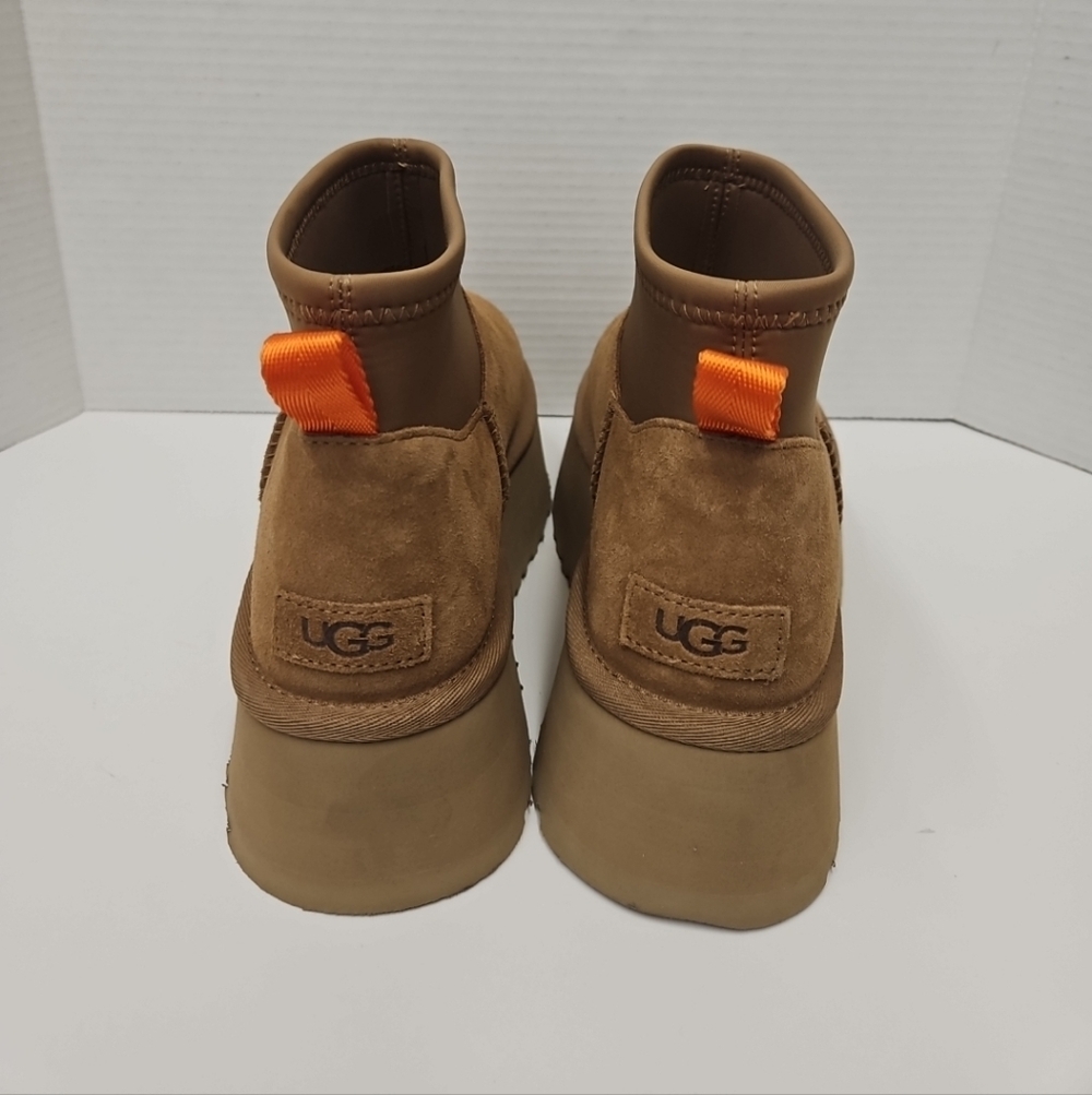 UGG Brown Platform Boots with Bright Orange Detail - Picture 4 of 7